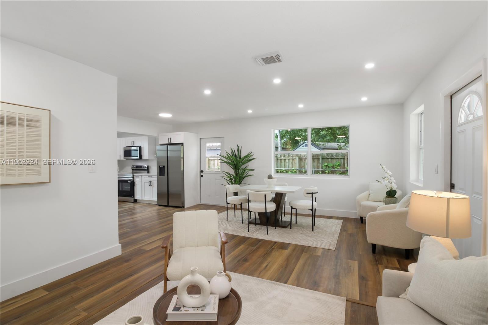 SO MIAMI HEIGHTS MANOR - Residential