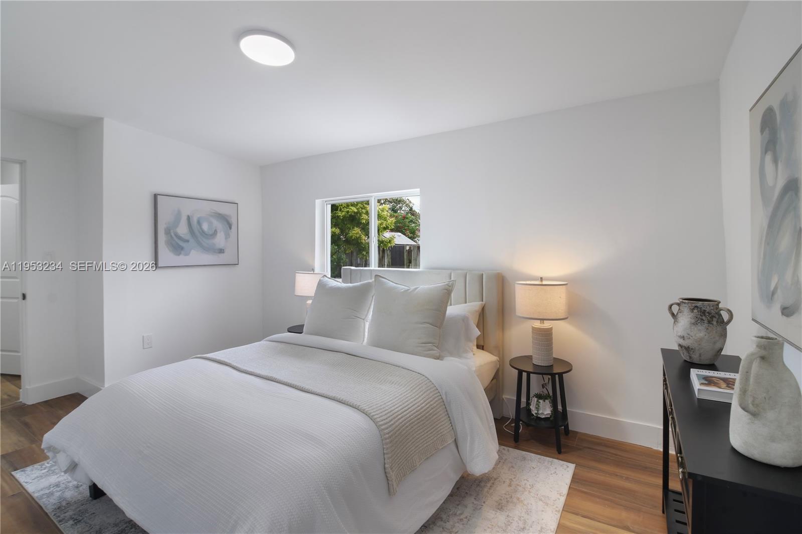 SO MIAMI HEIGHTS MANOR - Residential