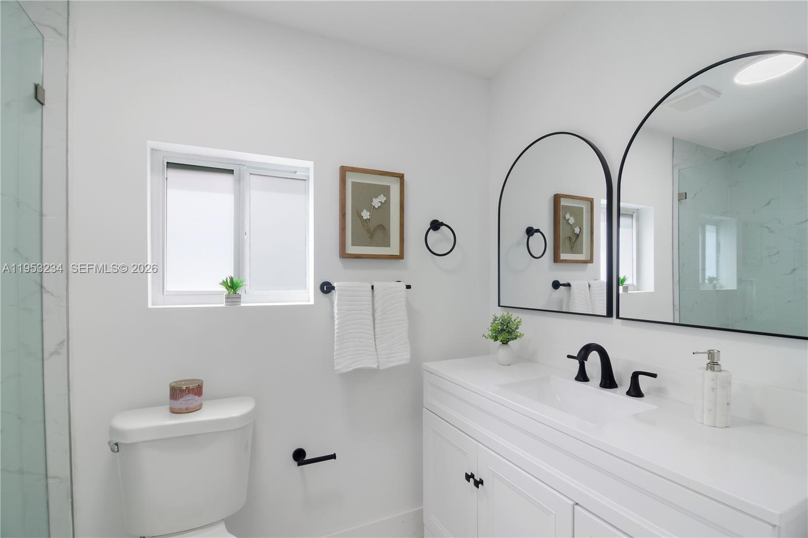 SO MIAMI HEIGHTS MANOR - Residential