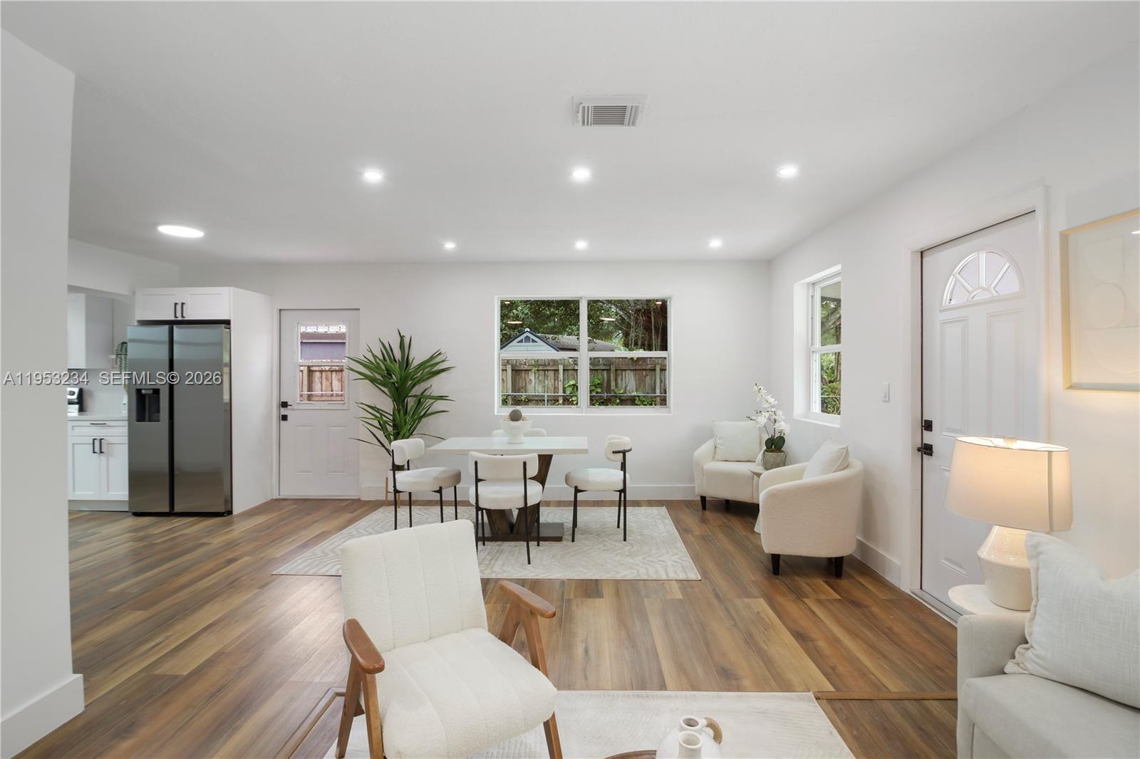 SO MIAMI HEIGHTS MANOR - Residential