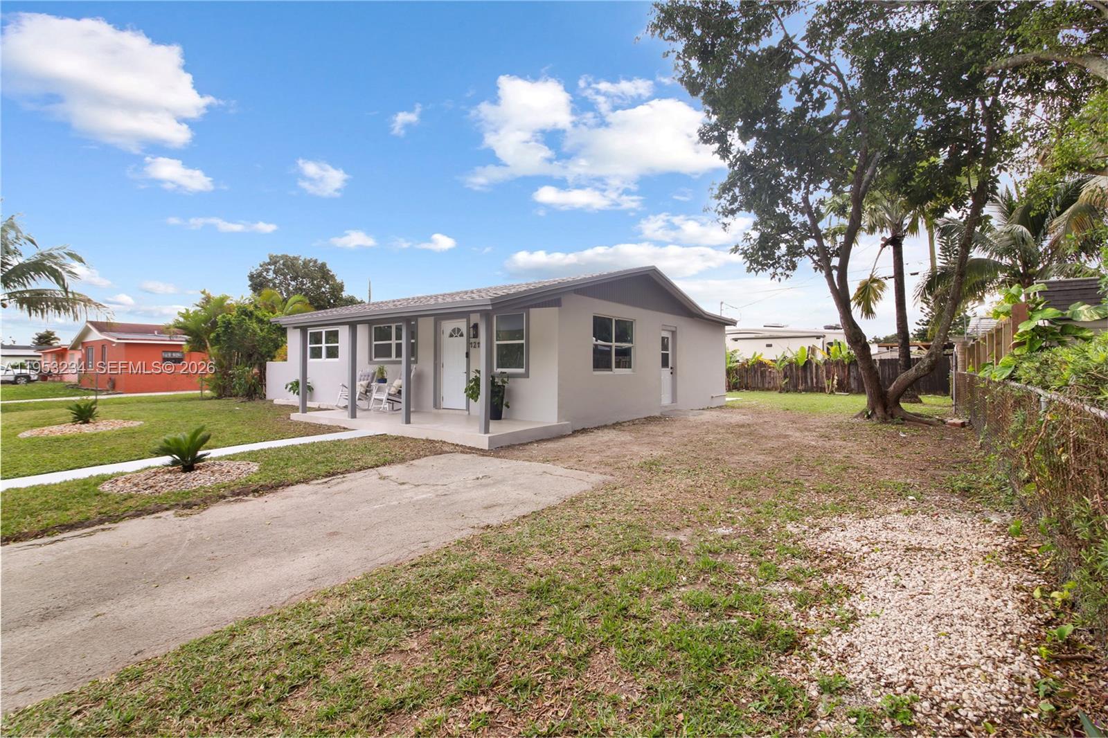 SO MIAMI HEIGHTS MANOR - Residential