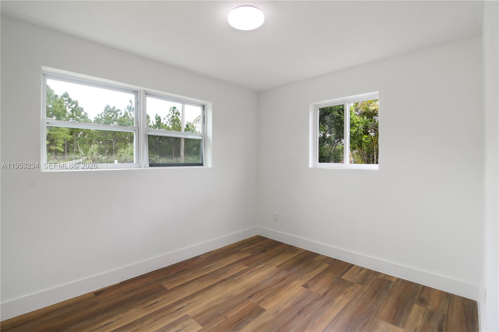 SO MIAMI HEIGHTS MANOR - Residential