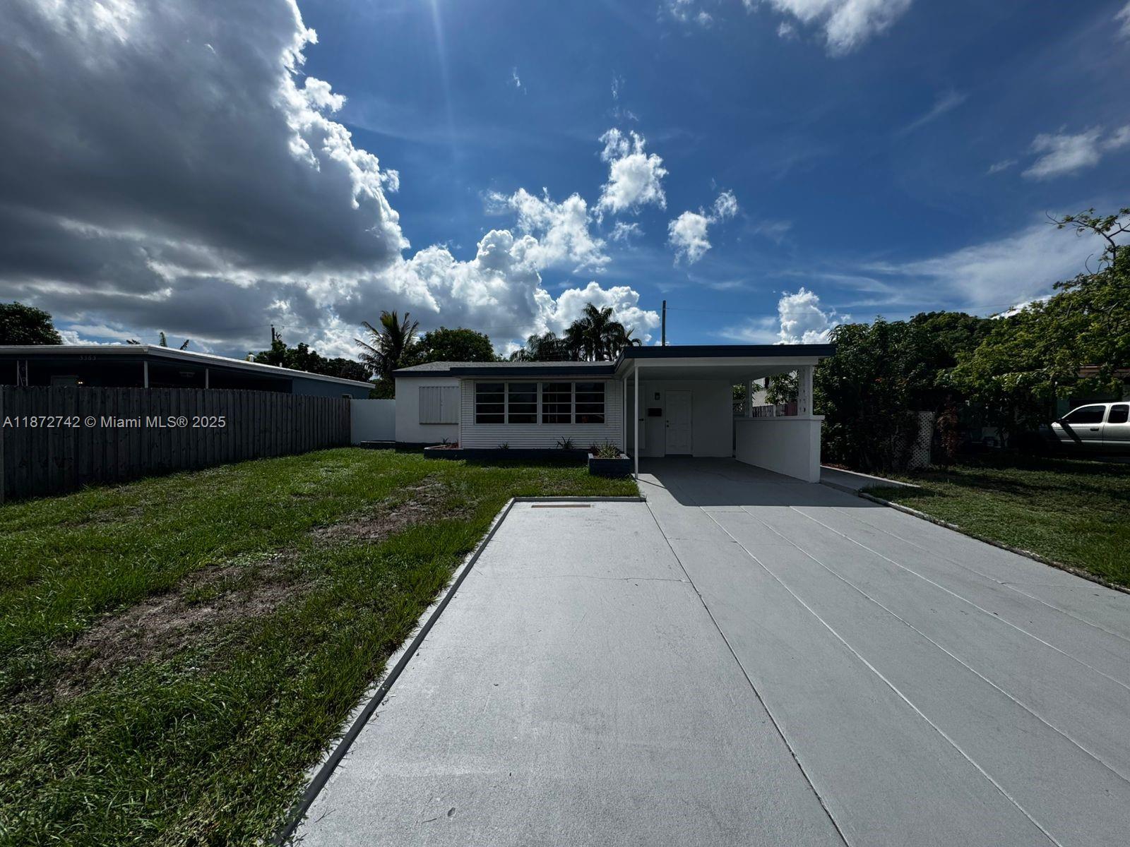 Welcome home to your completely remodeled oasis in the heart of Oakland Park! This rare find is a beautifully updated 3-bedroom, 2-bathroom retreat without any HOA restrictions. This haven features a brand-new roof and energy-efficient new impact windows. The heart of the home is the brand-new kitchen, equipped with stainless steel appliances, granite counter tops and gray cabinetry, Throughout, you'll find soft recessed lighting, fresh neutral paint, stylish tile flooring, and a new washer and dyer!
The magic continues in the sun-drenched Florida room, a versatile space perfect for relaxing or entertaining. Perfectly positioned near major highways, top restaurants, shops, and just a short drive to Fort Lauderdale's beaches. Don't miss this move-in ready opportunity!!