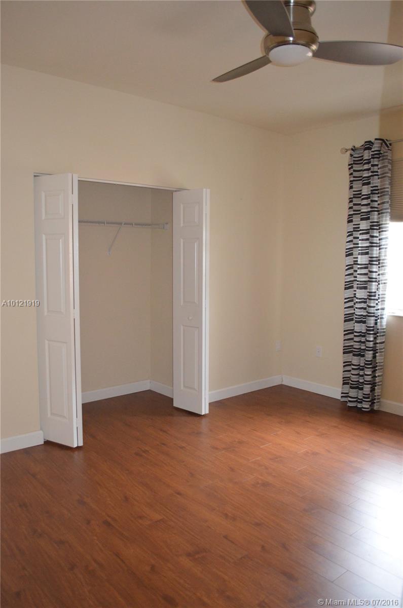 Kendall Commons Residenti - Residential Lease