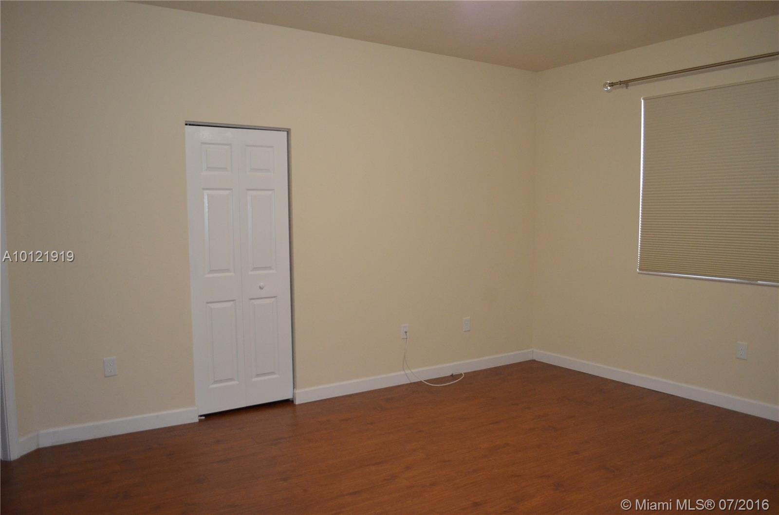 Kendall Commons Residenti - Residential Lease