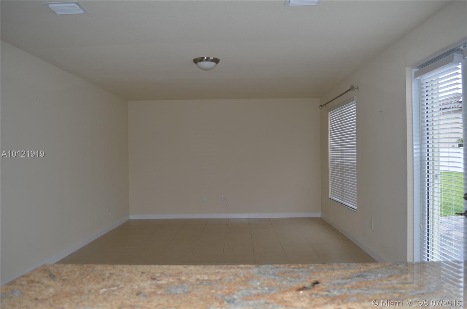 Kendall Commons Residenti - Residential Lease