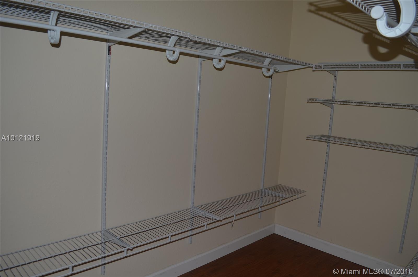 Kendall Commons Residenti - Residential Lease