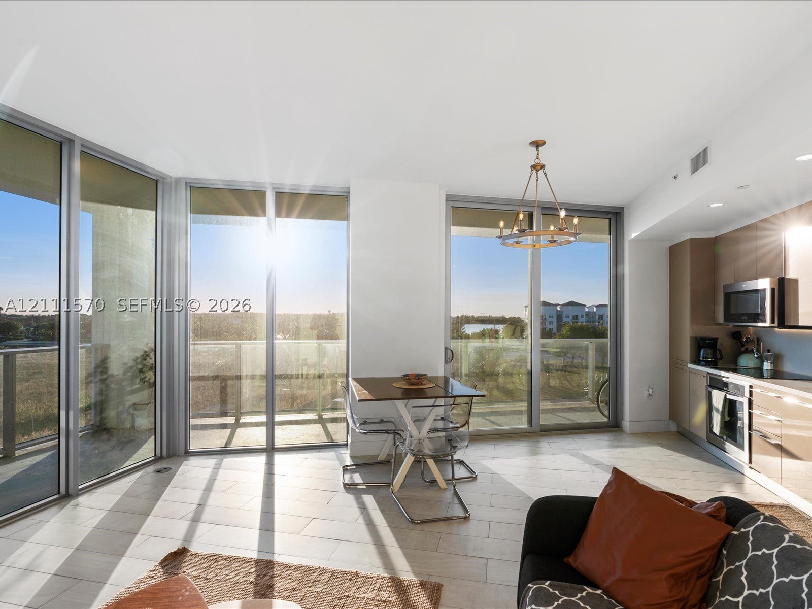 2000 Metropica Way 404