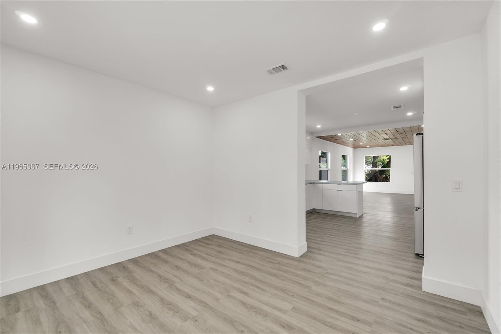 HALLANDALE BY THE SEA - Residential