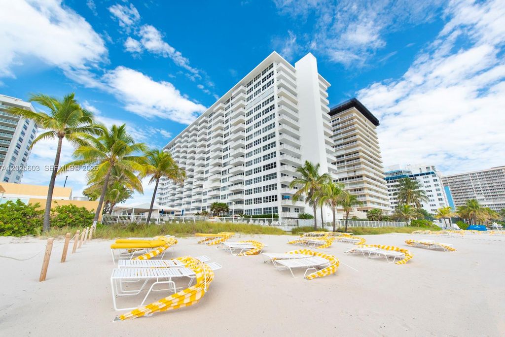 Photo of 4010 Galt Ocean Dr #302, Fort Lauderdale, FL 33308 (MLS # A12025603)