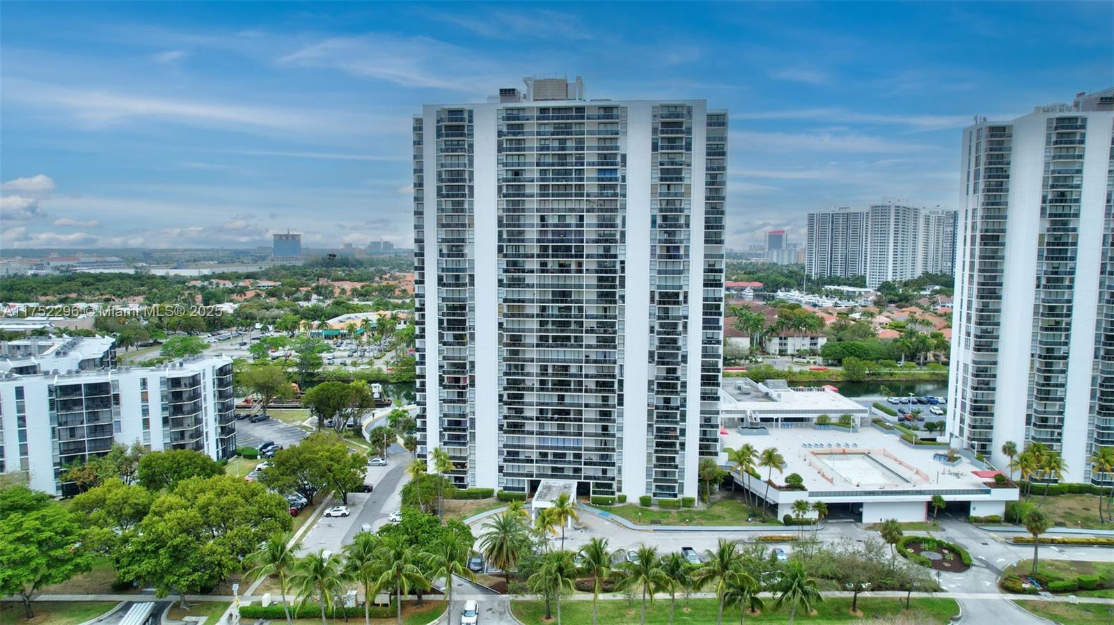 AVENTURA ELDORADO CONDO - Residential
