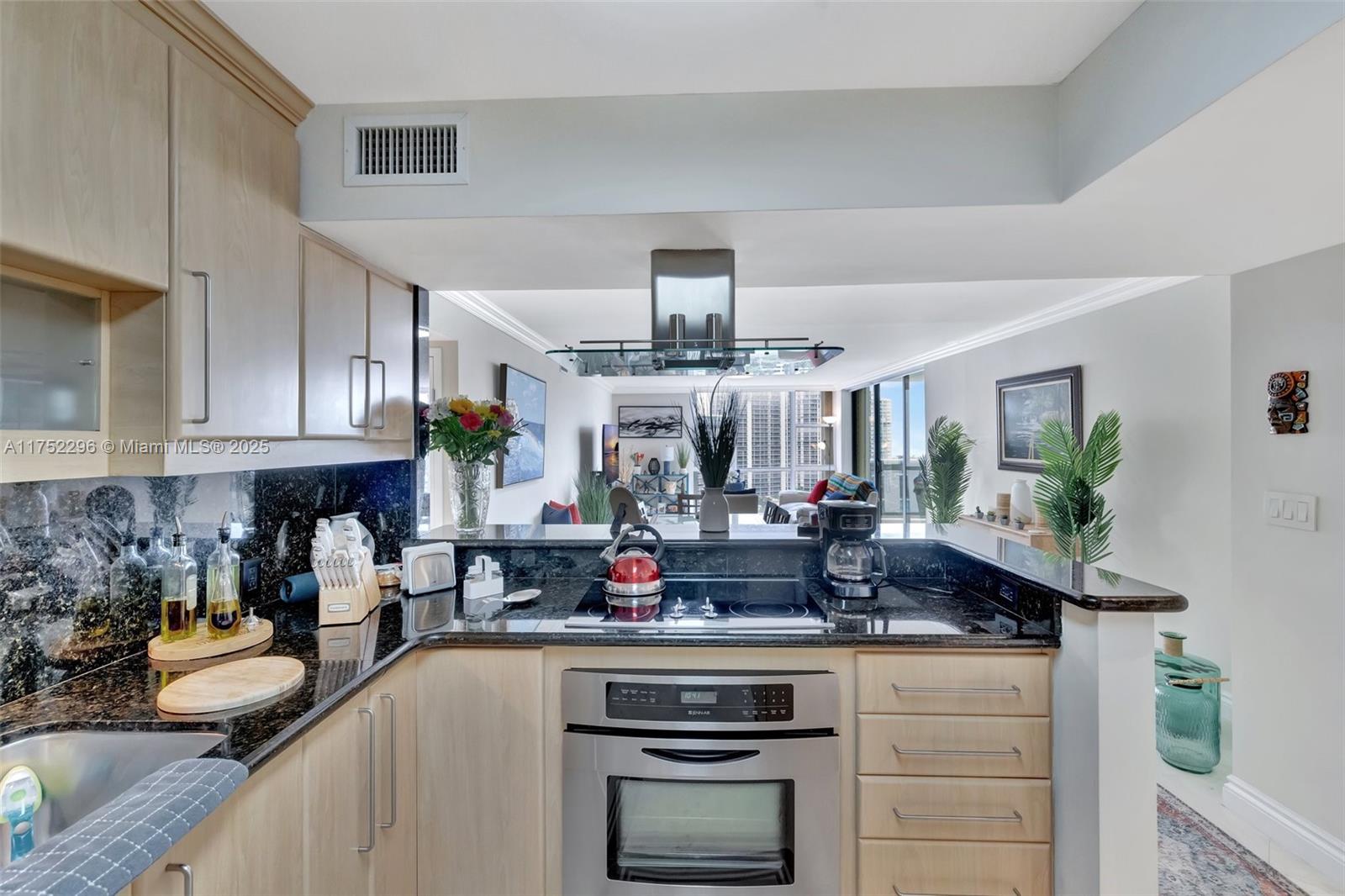 AVENTURA ELDORADO CONDO - Residential