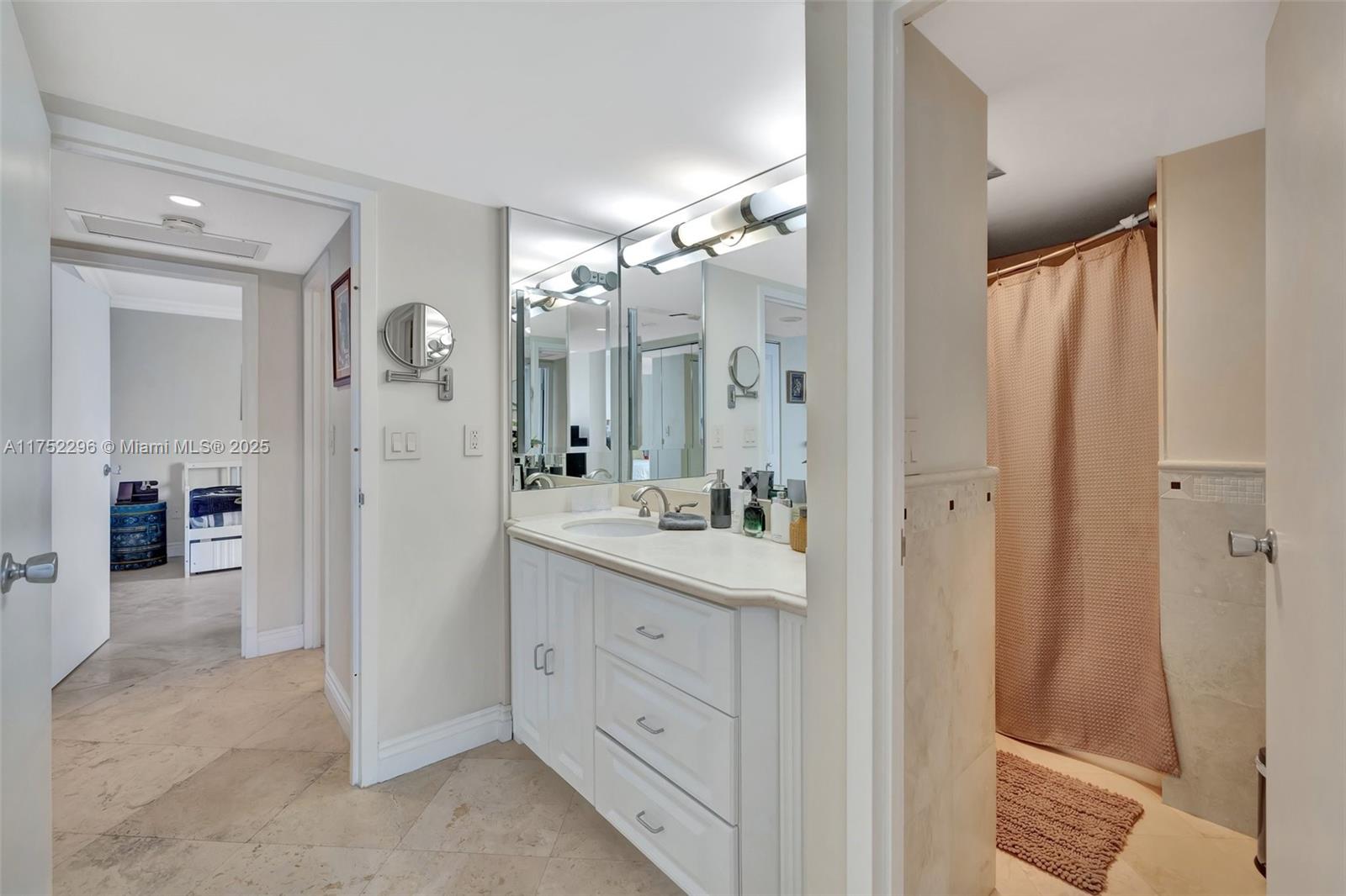 AVENTURA ELDORADO CONDO - Residential