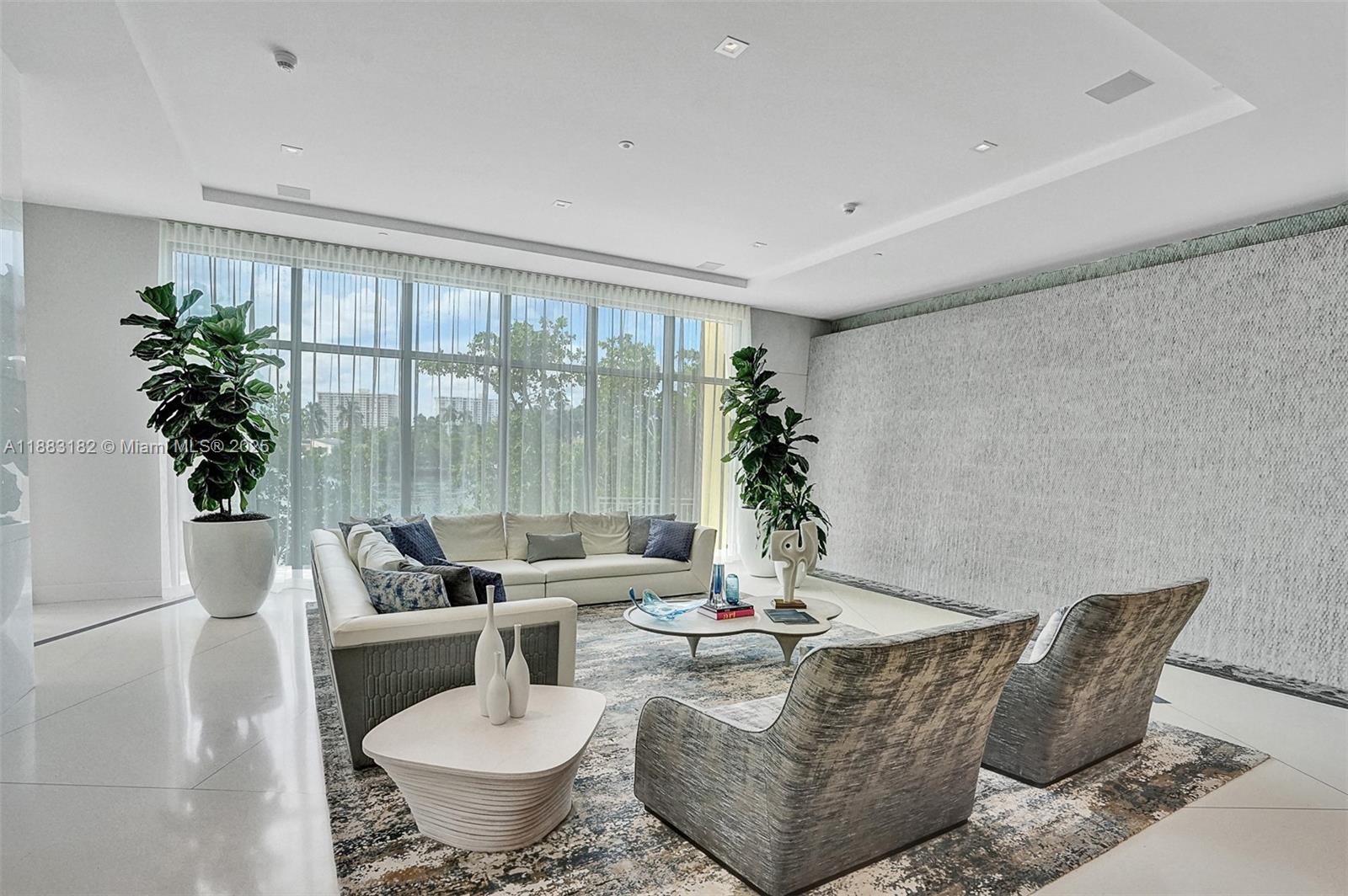 PARQUE TOWERS CONDO - Residential