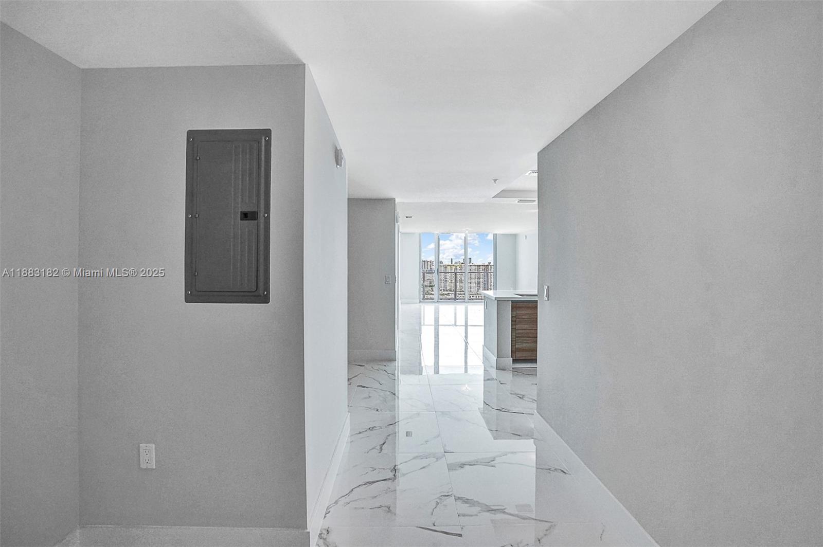 PARQUE TOWERS CONDO - Residential