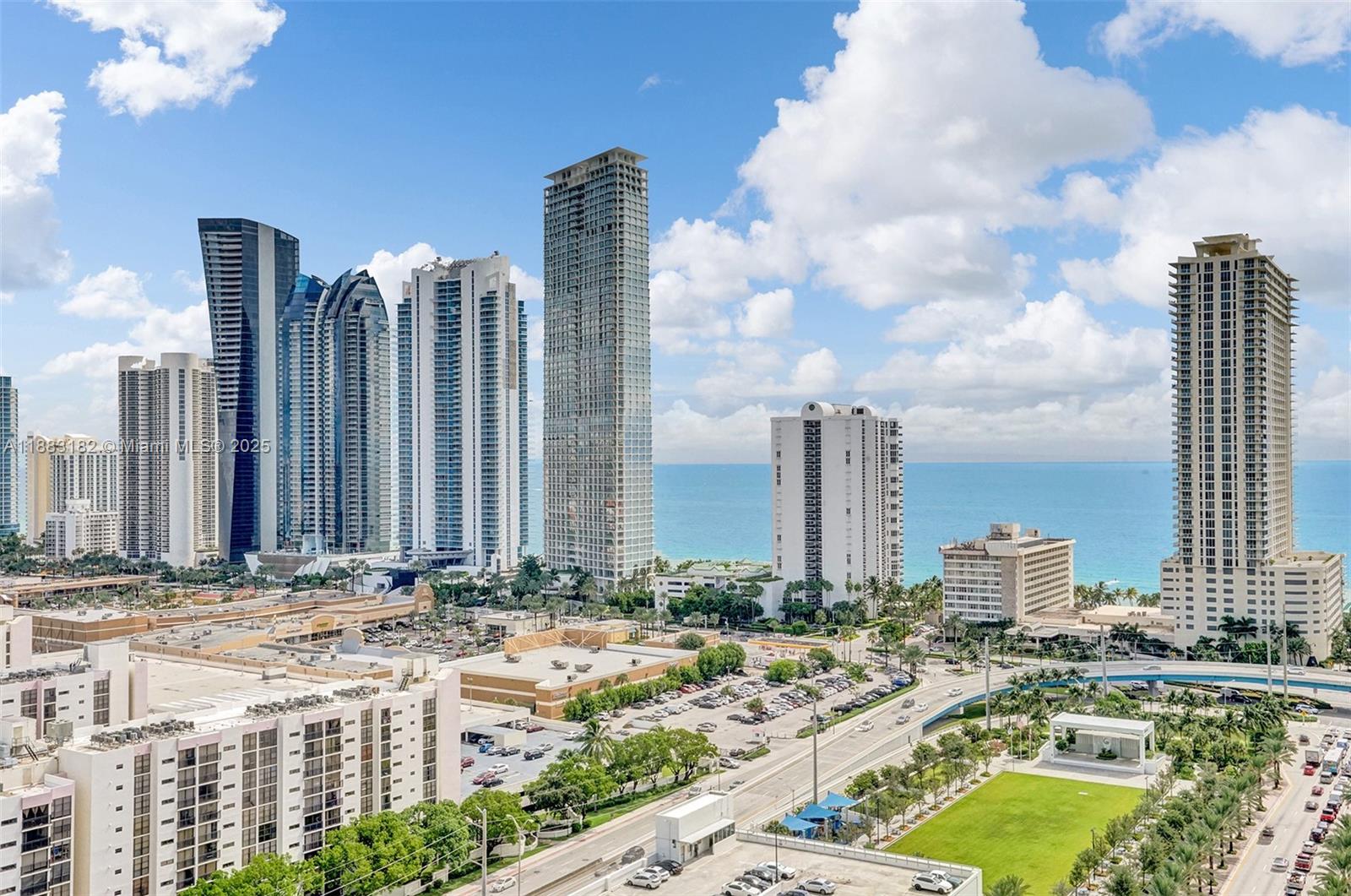 PARQUE TOWERS CONDO - Residential
