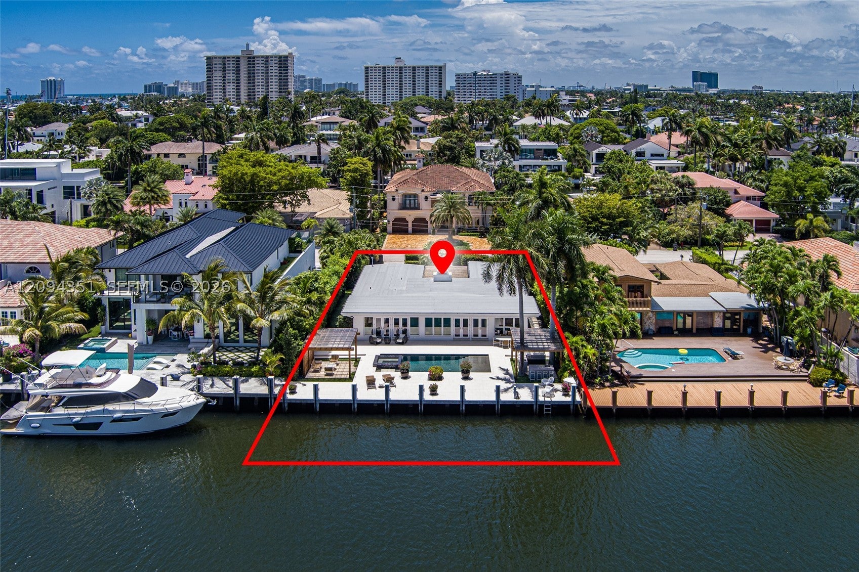 2401 Sea Island Dr