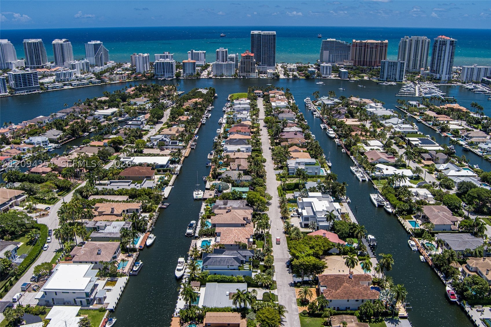 2401 Sea Island Dr