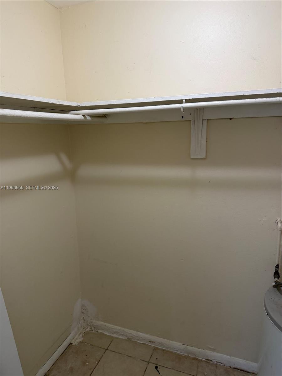 OLA CONDO - Residential