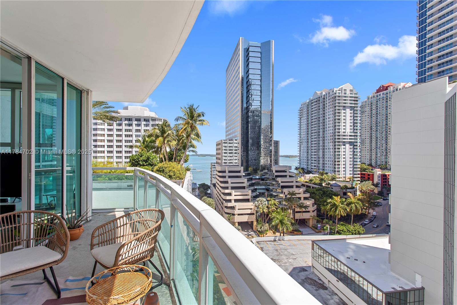 Property for Sale at 951 Brickell Ave 1110, Miami, Broward County, Florida - Bedrooms: 2 
Bathrooms: 3  - $839,000