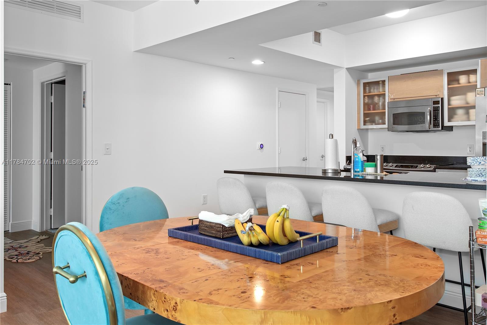 search properties 3 951 Brickell Ave 1110