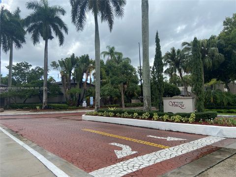 9849 Nob Hill Ln 9849 Sunrise FL 33351