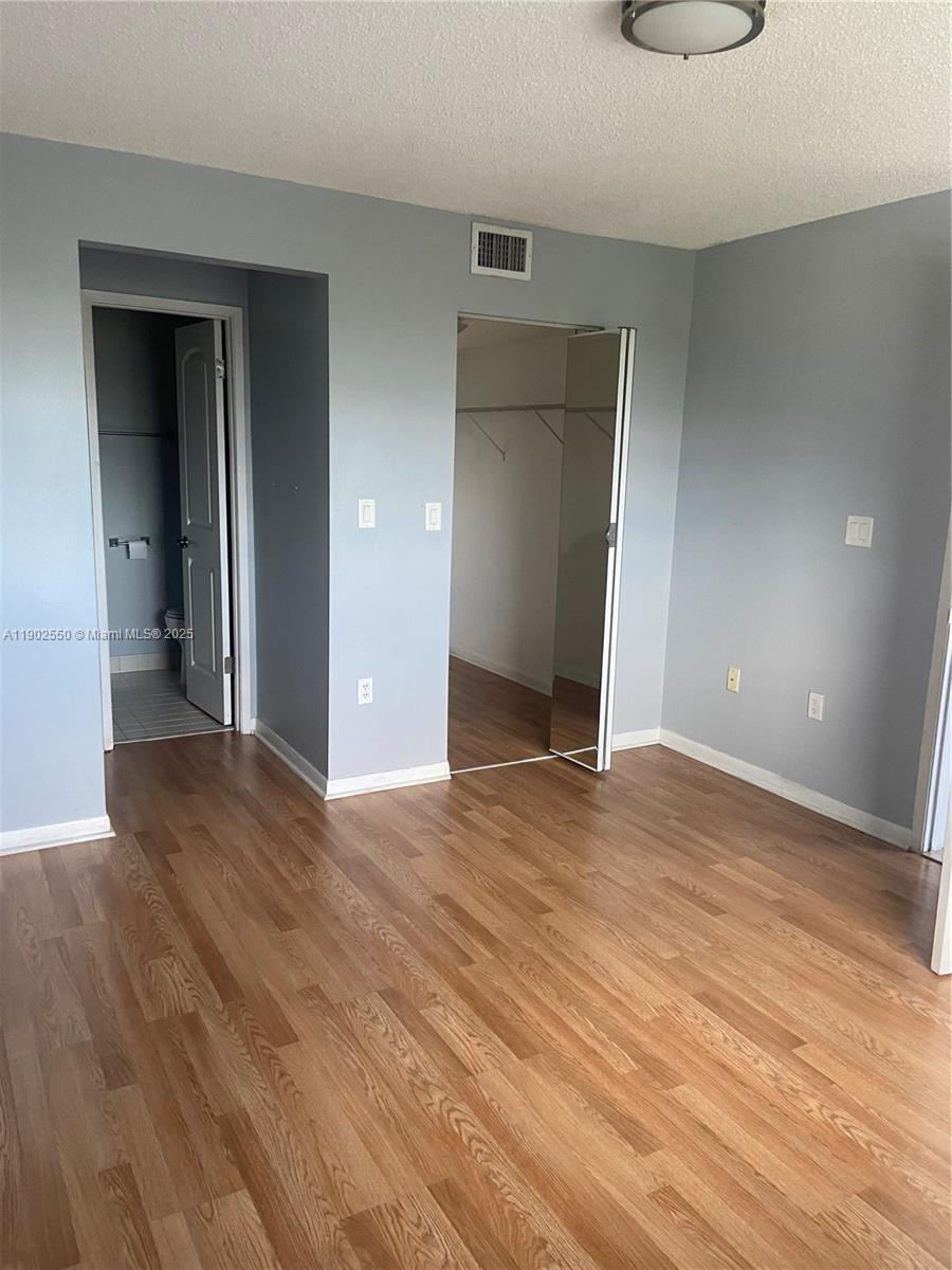 VILLAS DE VENEZIA CONDO - Residential