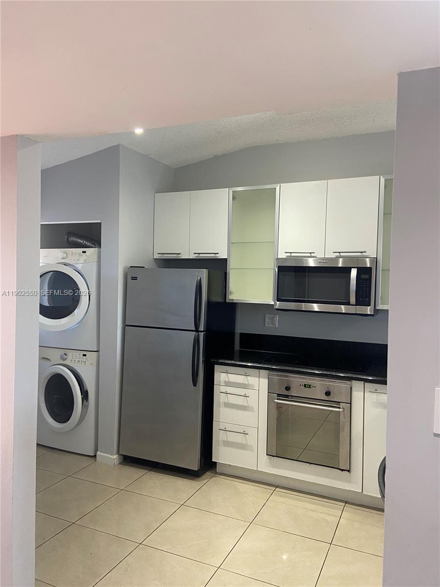 VILLAS DE VENEZIA CONDO - Residential