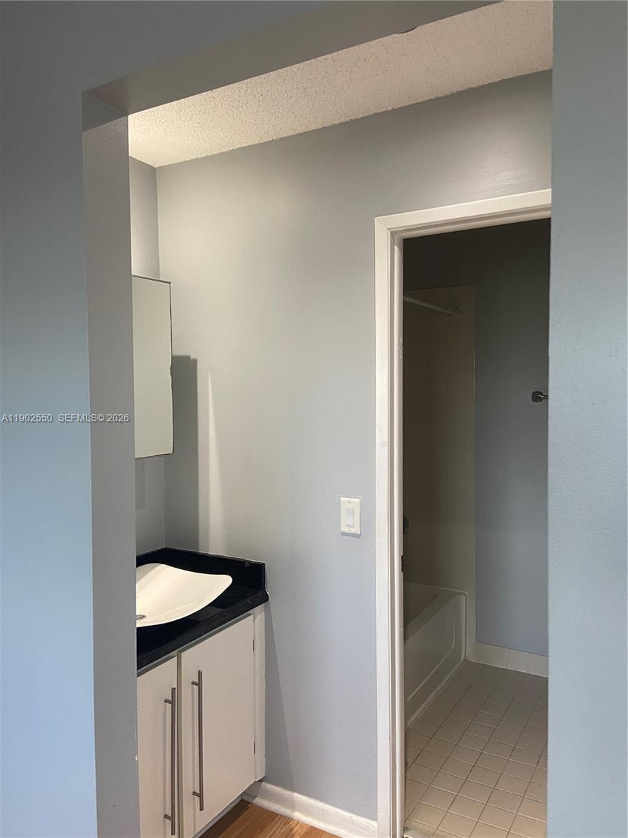 VILLAS DE VENEZIA CONDO - Residential