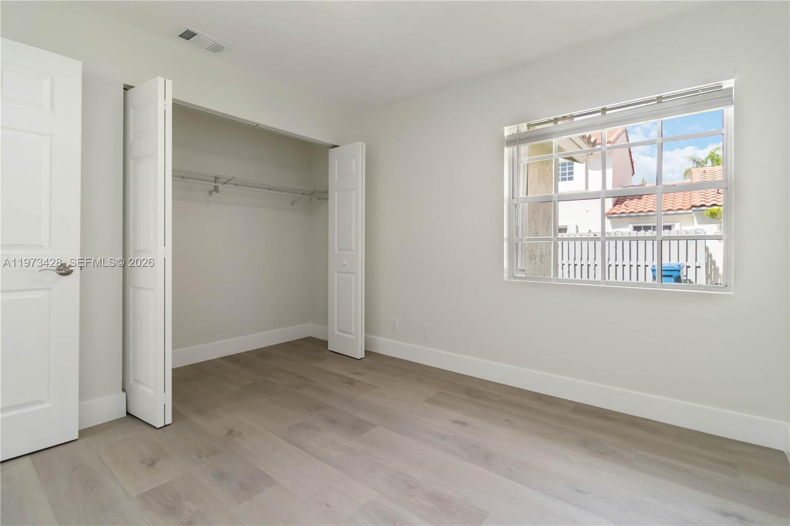 COUNTRY ISLES PHASE II - Residential