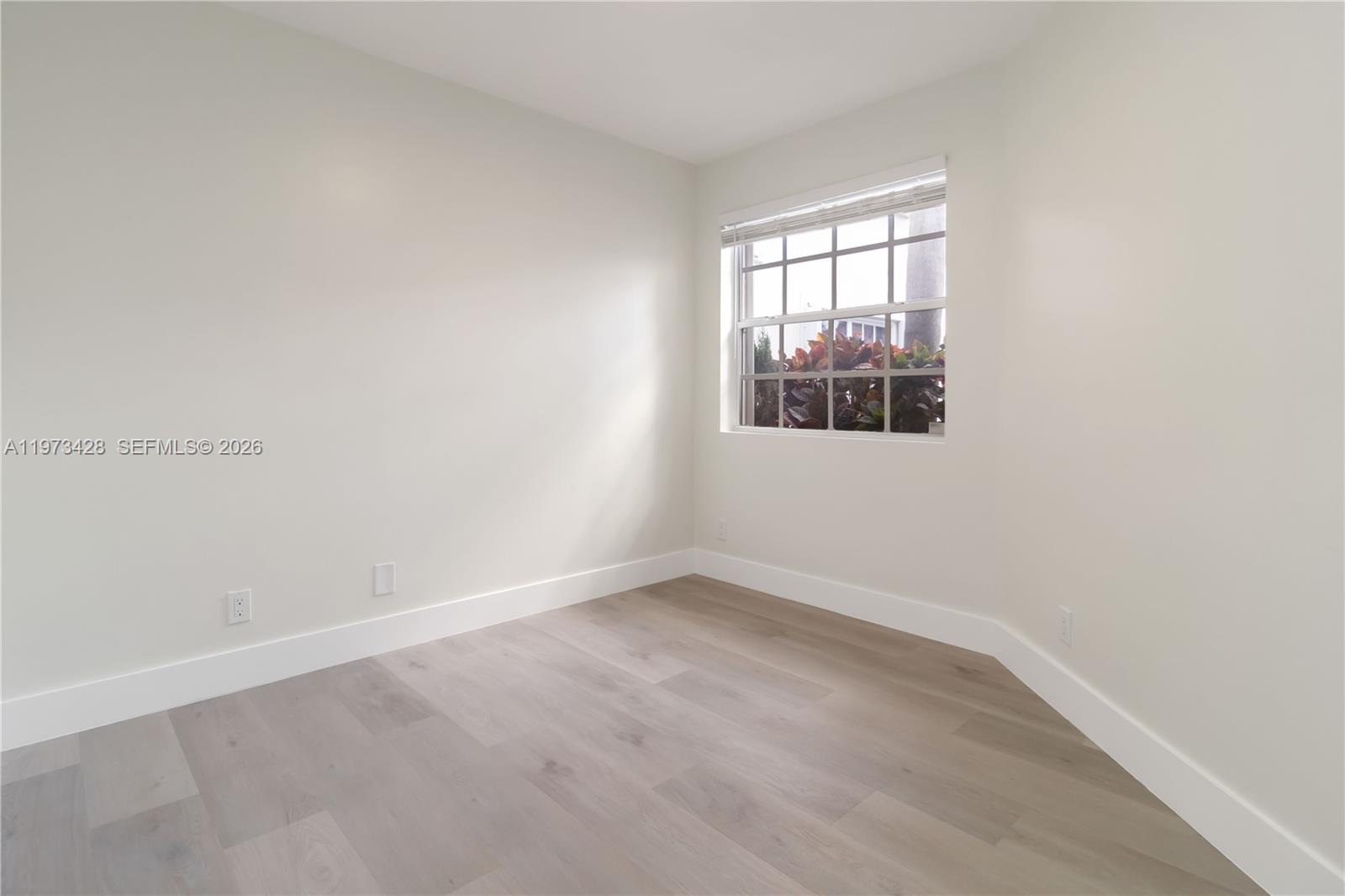 COUNTRY ISLES PHASE II - Residential