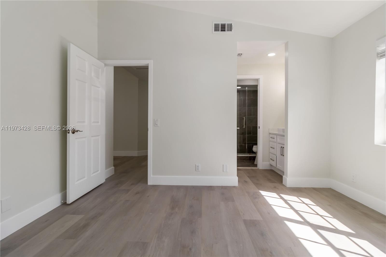 COUNTRY ISLES PHASE II - Residential