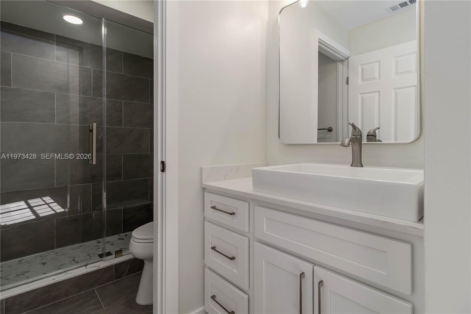 COUNTRY ISLES PHASE II - Residential