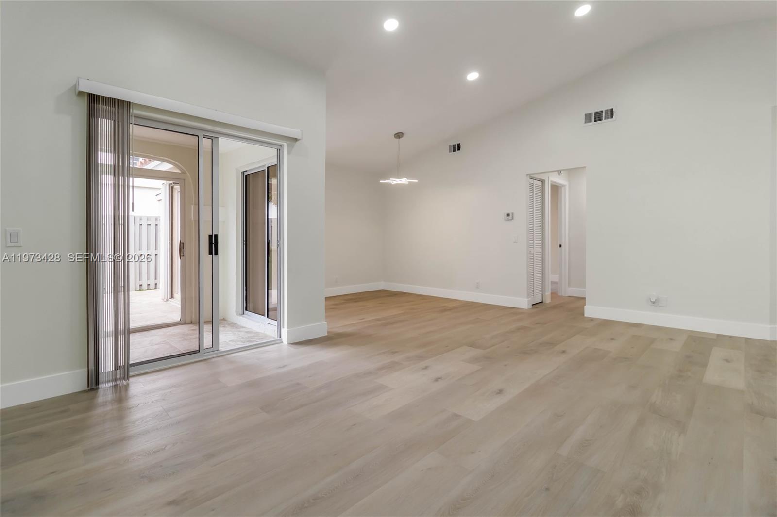 COUNTRY ISLES PHASE II - Residential