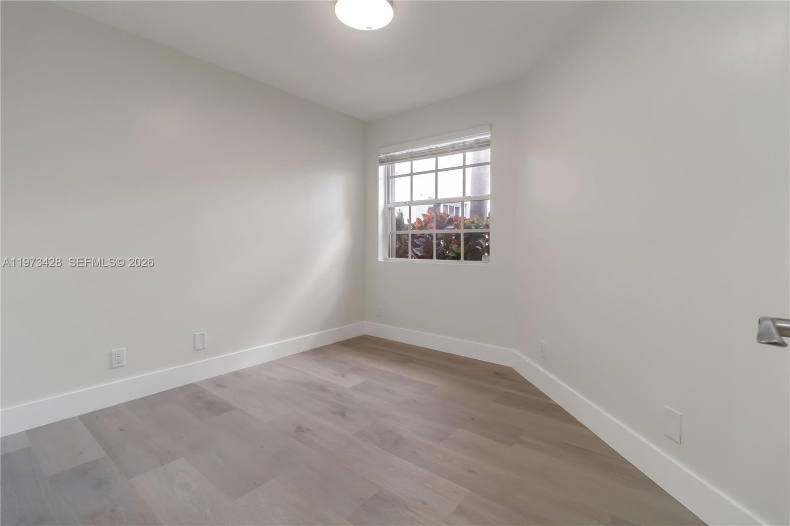 COUNTRY ISLES PHASE II - Residential