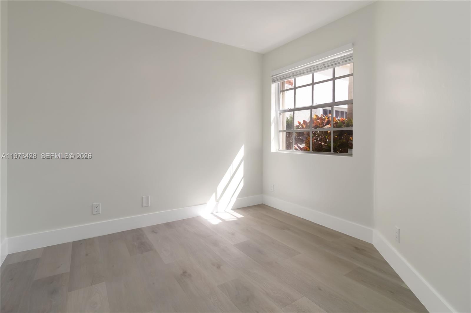 COUNTRY ISLES PHASE II - Residential