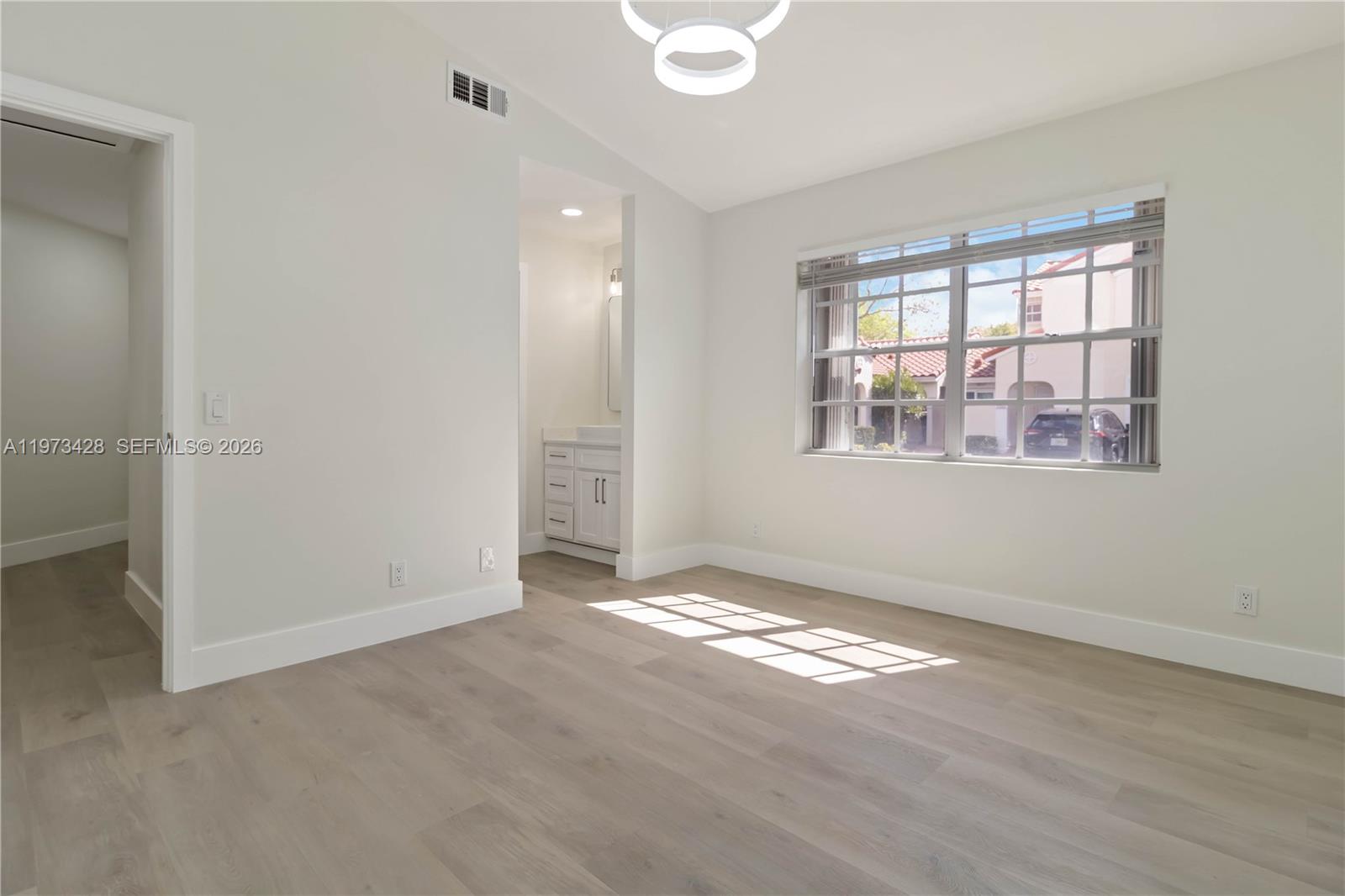 COUNTRY ISLES PHASE II - Residential