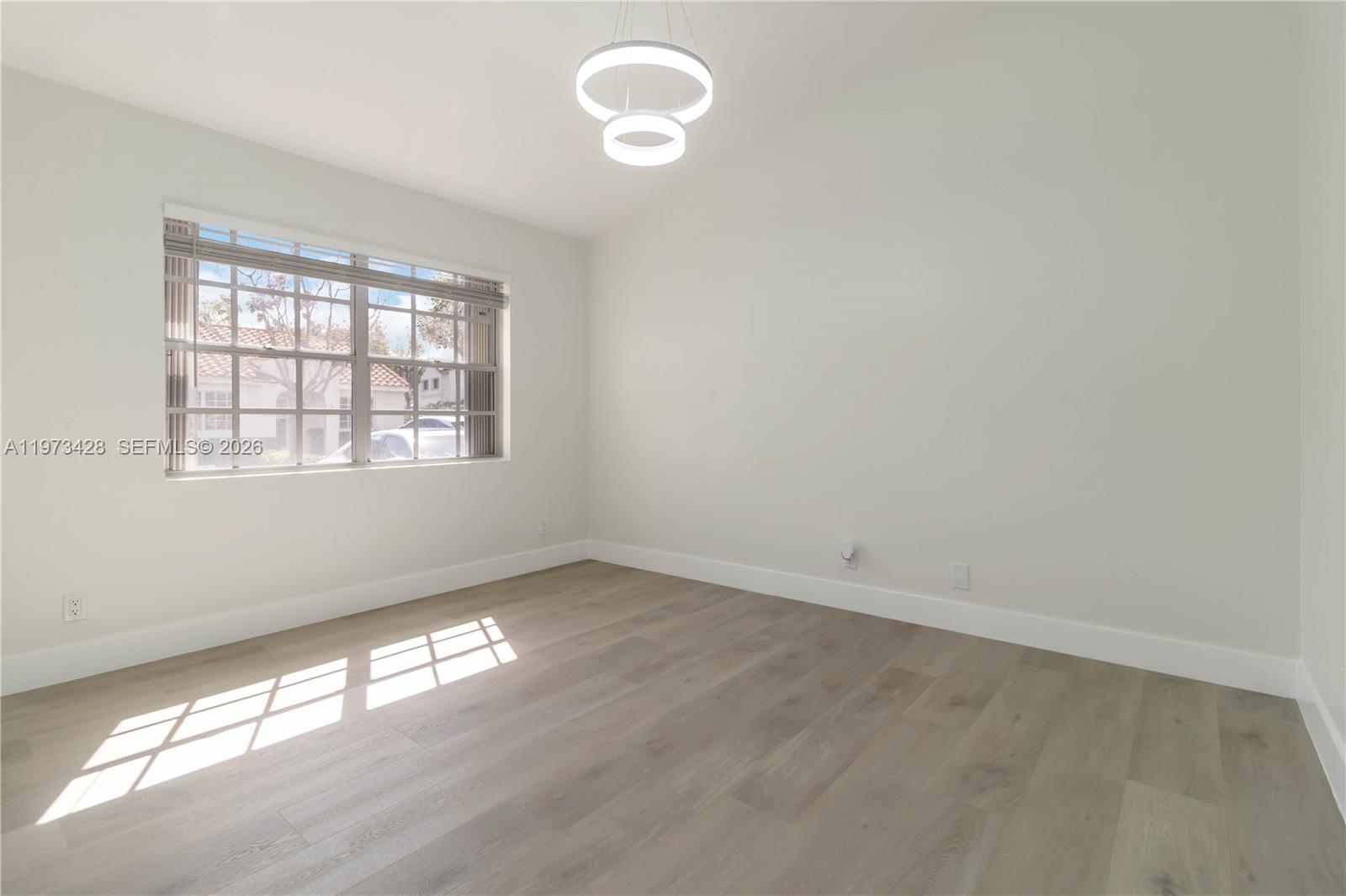 COUNTRY ISLES PHASE II - Residential