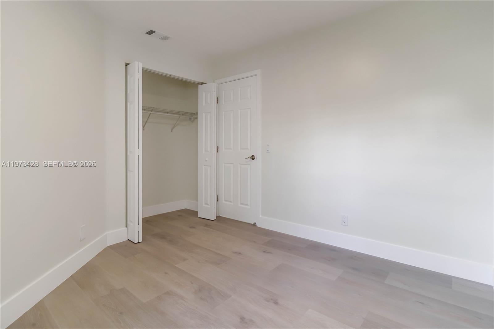 COUNTRY ISLES PHASE II - Residential