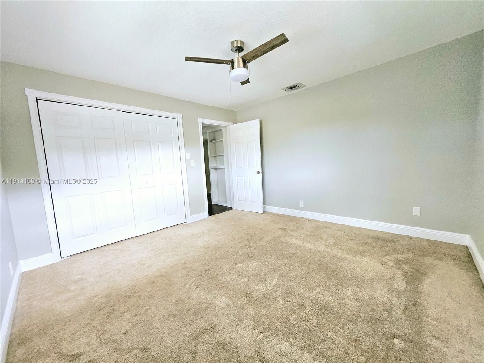 LAUDERDALE - Residential Lease