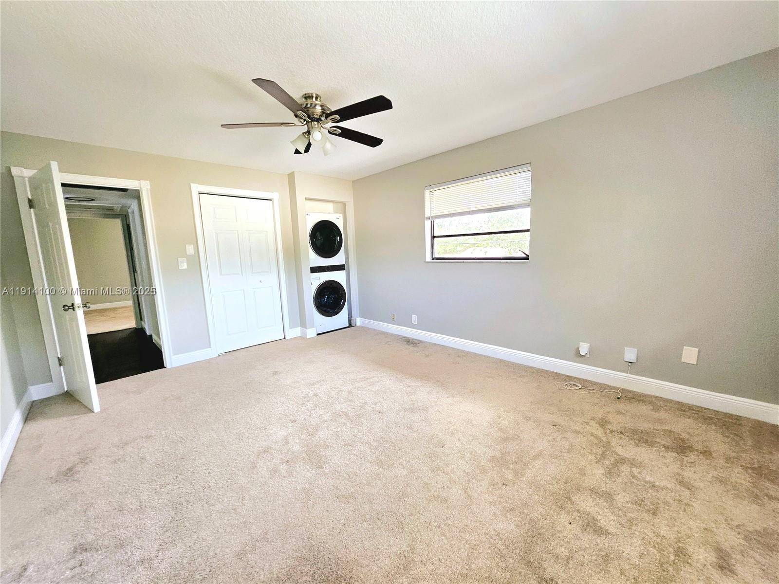 LAUDERDALE - Residential Lease