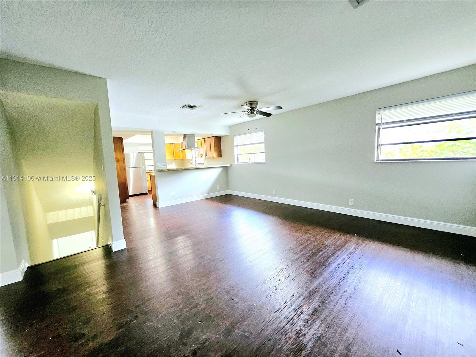 LAUDERDALE - Residential Lease