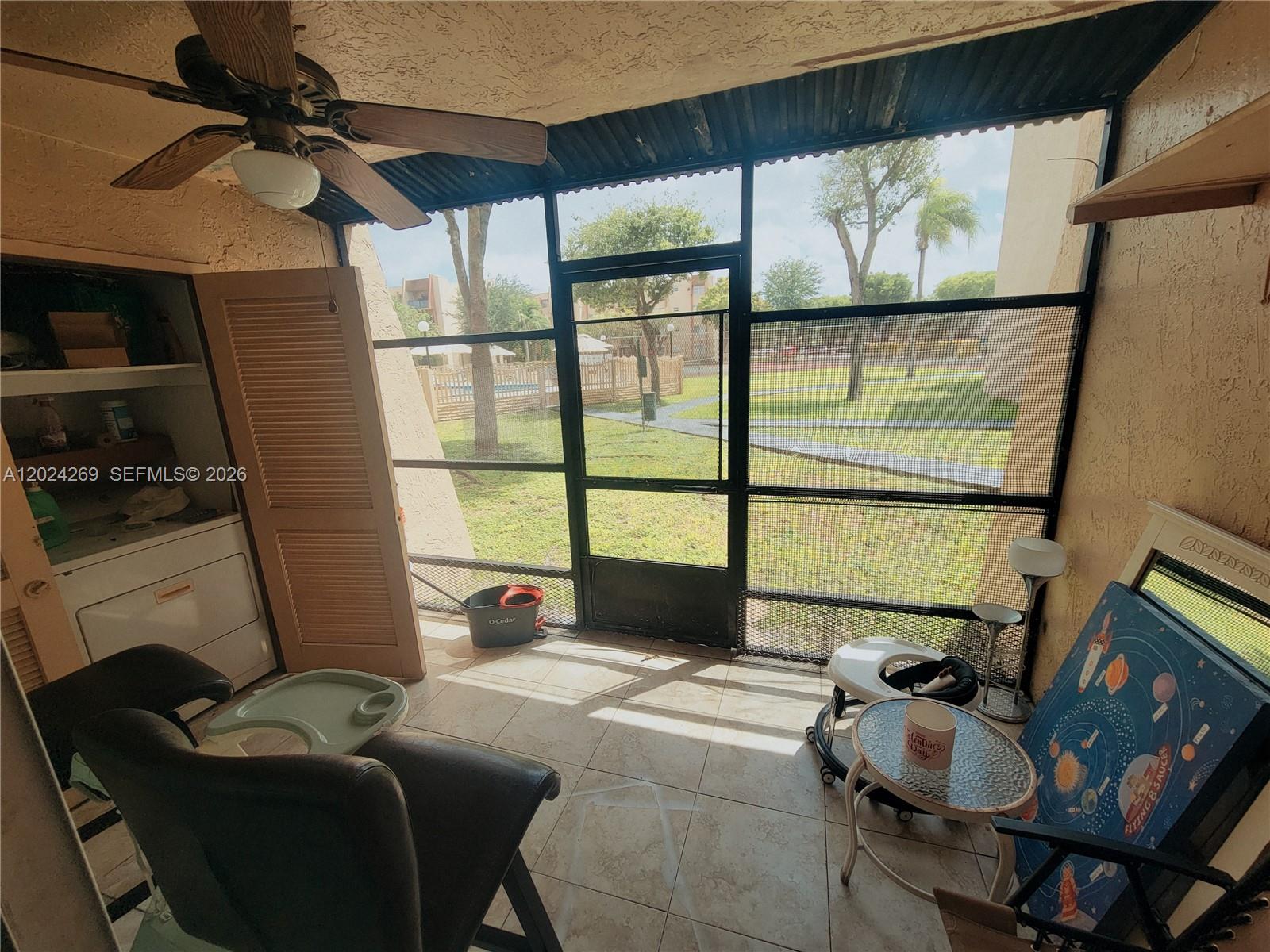 13701 Kendale Lakes Cir B-112