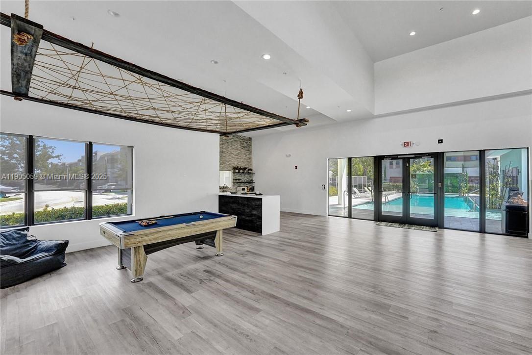 PLANTATION BUSINESS PARK - Residential Lease