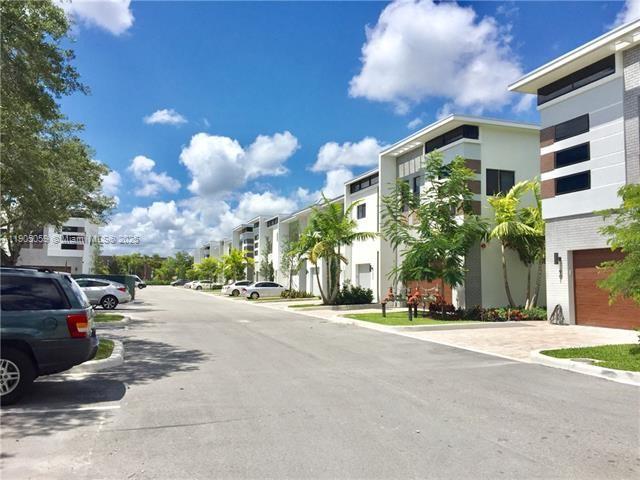 PLANTATION BUSINESS PARK - Residential Lease
