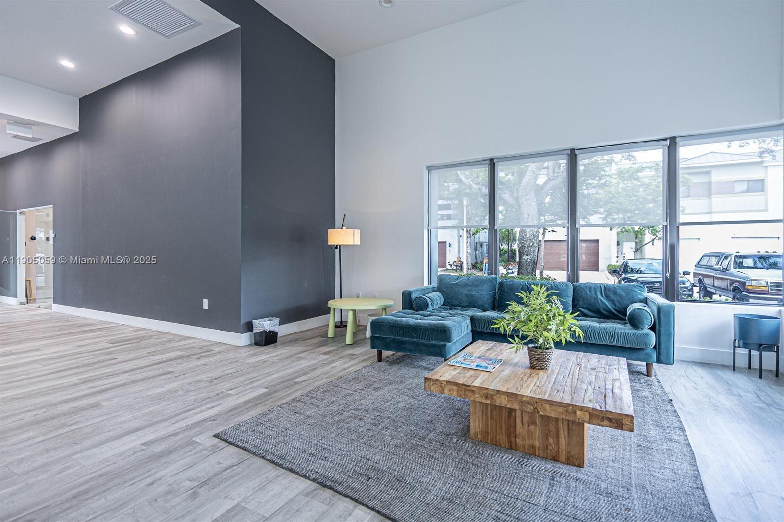 PLANTATION BUSINESS PARK - Residential Lease