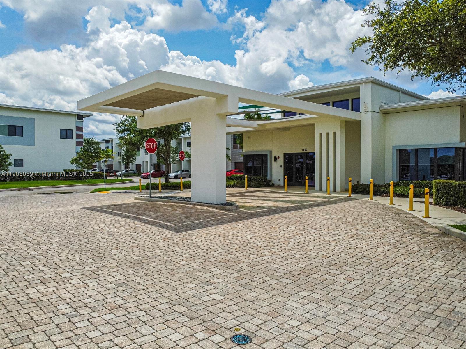 PLANTATION BUSINESS PARK - Residential Lease