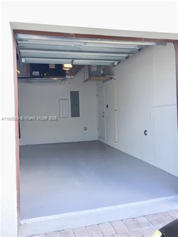 PLANTATION BUSINESS PARK - Residential Lease