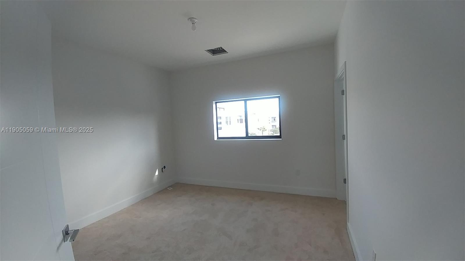 PLANTATION BUSINESS PARK - Residential Lease