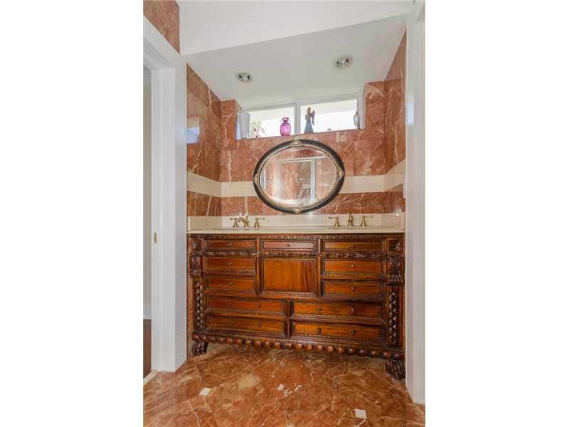 M SHORES BAY PK ESTS - Residential Lease